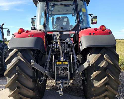 Tractor Massey Ferguson M F 6714 R DYNA-4 (145cv)