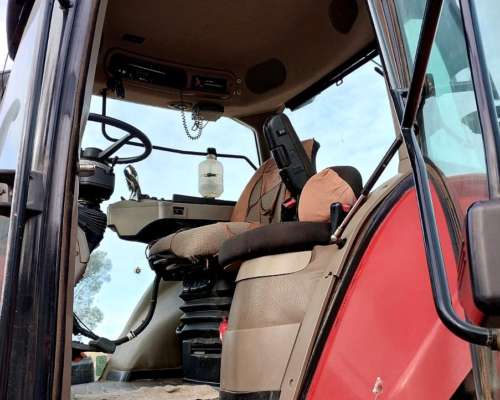 Case Magnum 235 Dual. año 2013. M 15038hs. Piloto JD.