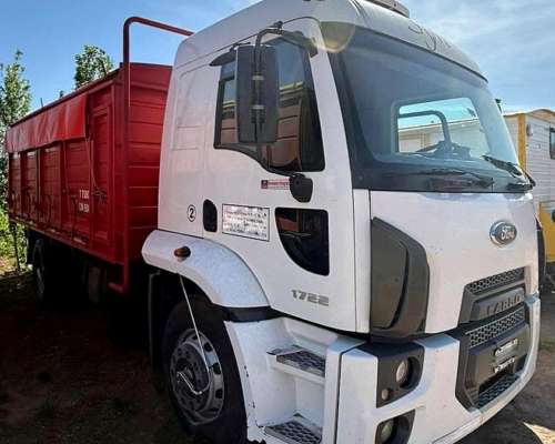 Ford 1722 e año 2011 con 150.000 km de Reparado Completo