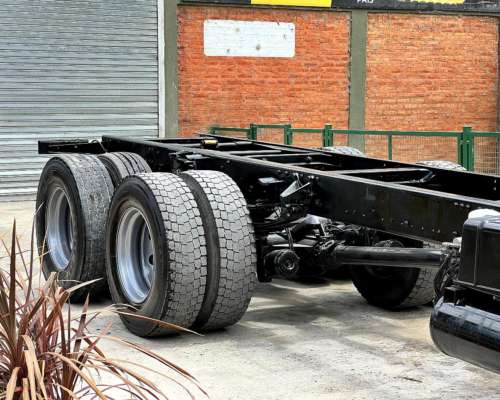 Mercedes Benz 1720 2012 Chasis Largo con Eje Neumatico