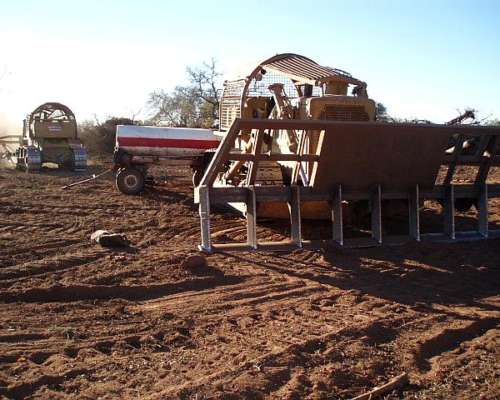 Servicios de Desmontes, Movimientos de Suelo