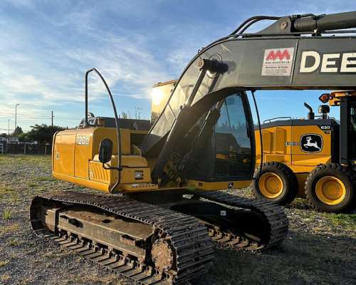 Excavadora John Deere 120d. Mod 2010