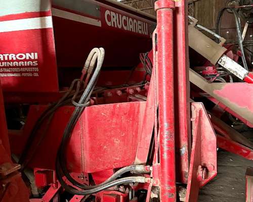 Sembradora Crucianelli Pionera 30 a 23
