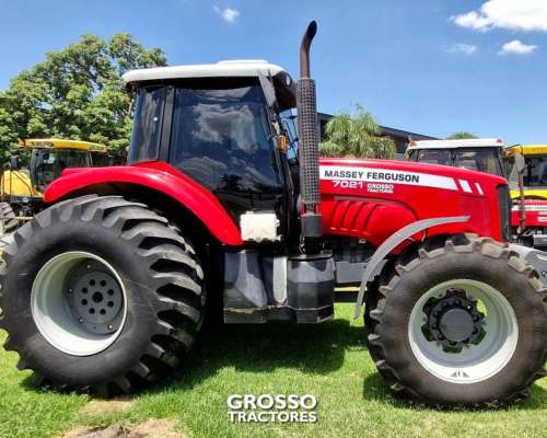 Tractor Massey Ferguson 7021, año 2016
