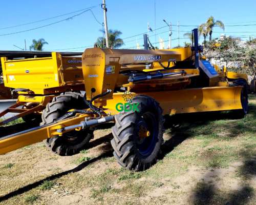 Niveladora de Arrastre VGX5200 C/kit Joysting y CUB Grosspal