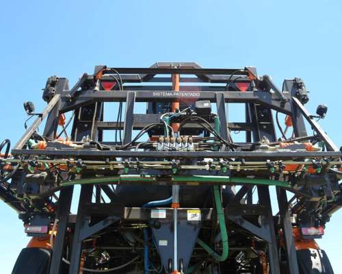 Pulverizador Praba AR 3.4 S2 , de 3400 Lts de Capacidad.