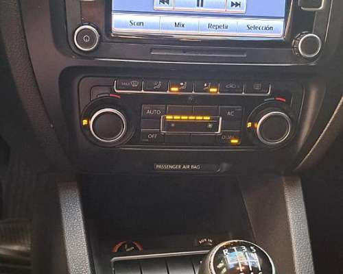 Vendo Vento Diesel TDI Luxury Caja 6ta