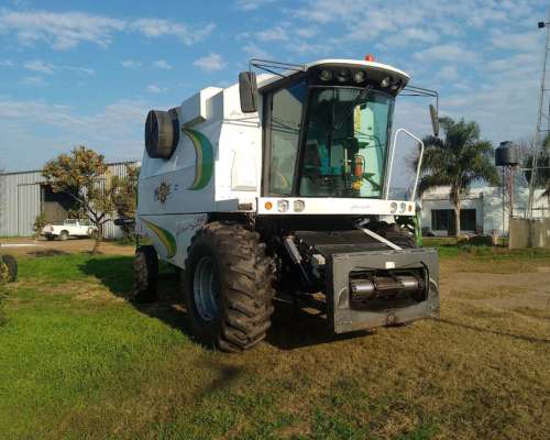 Cosechadora Araus 360 2006 + Maicero Ombu 11 a 52 año 2007