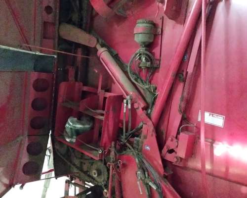 Rotoenfardadora Mainero 5886 .