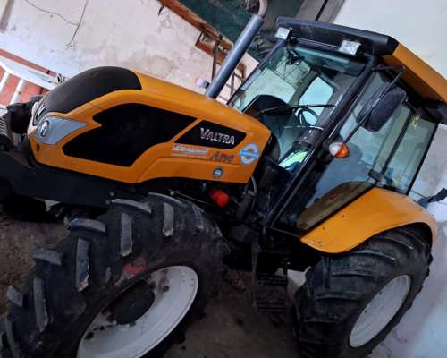 Tractor Valtra A990 año 2017