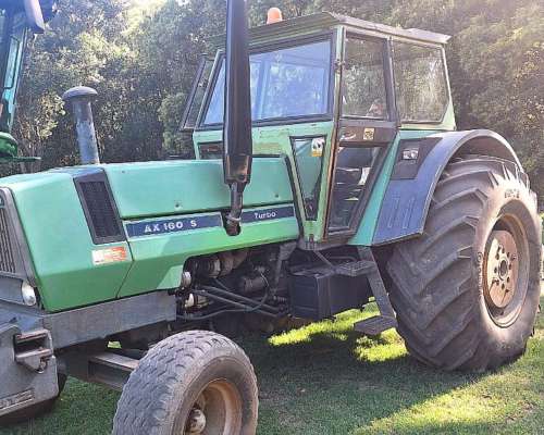 Deutz Fahr AX 160 con Cabina, CUB 24.5x32 1984.