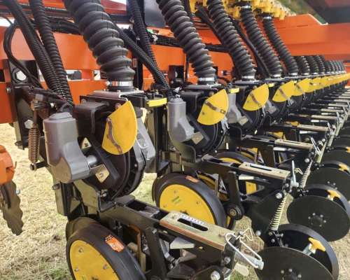 Sembradora Dumaire 805 Serie II de 14 a 52,5 cm Neumático