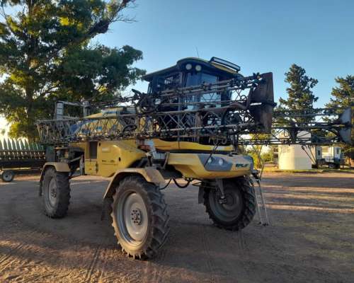 Pulverizadora Pla MAP II, año 2009, 7600 Hs Motor, 28 Mts BO