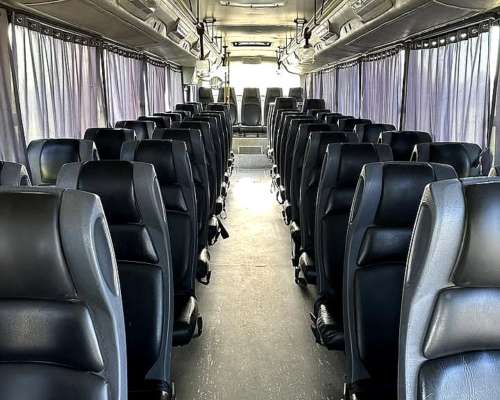 Mercedes Benz 500 u 51 Asientos MAS Chofer Excelente Estado.