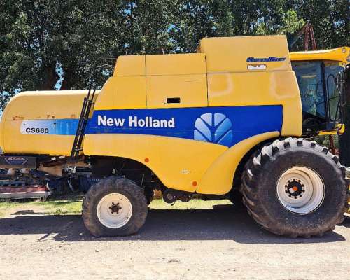 Cosechadora New Holland CS 660 Plataforma 30 Pies