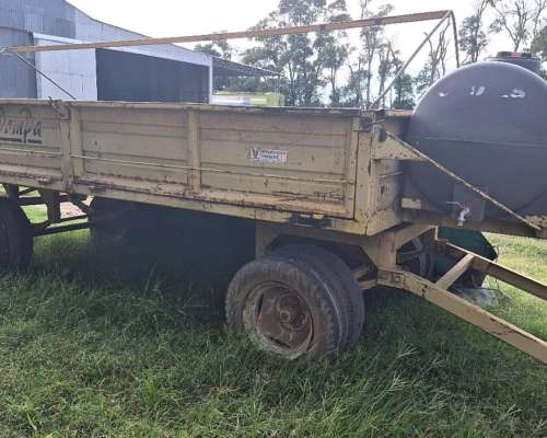 Acoplado Playo 4tn con Tanque Agua 750lts, Duales