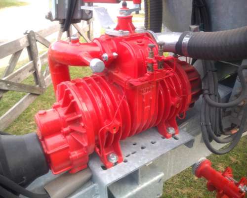 Estercolera Pichon TCI 11 - de 12.080 Litros- Galvanizada