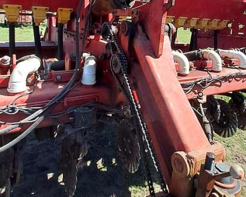 Sembradora Bertini 28.000 Neumatica de 20 a 41