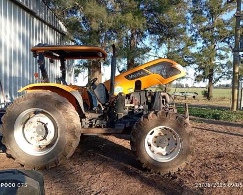 Tractor Valtra a 990 Linea Nueva con Techo