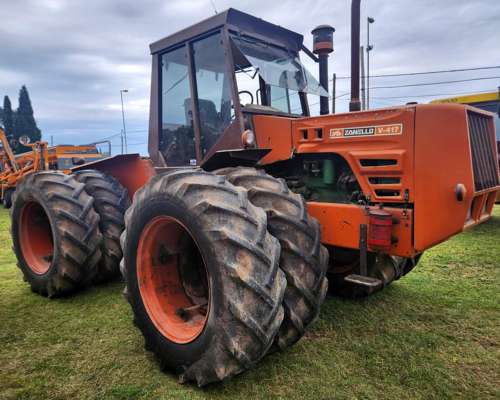 Tractor Zanello 417 con Duales y Motor John Deere de 160 HP