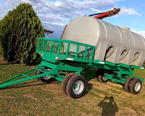 Vendo Acoplado Tanque para Agua o Combustible