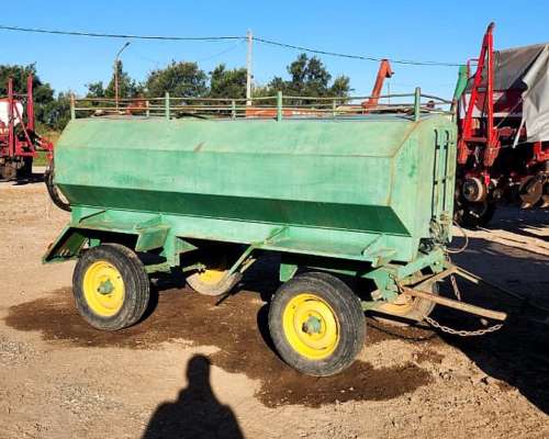 Acoplado Tanque para Combustible de 3000 Lts Usado