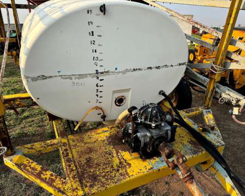 Pulverizador de Arrastre 1500 Lts