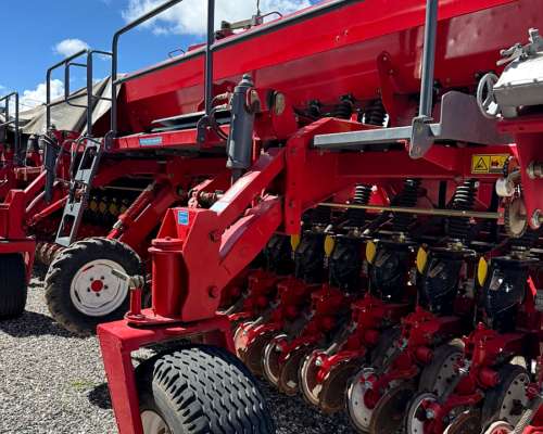 Sembradora Apache 27000 Neumatica