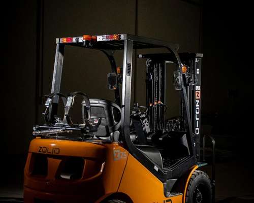 Autoelevador 2.500kg Nafta/gas Nissan K25 Permutas Todo Vial