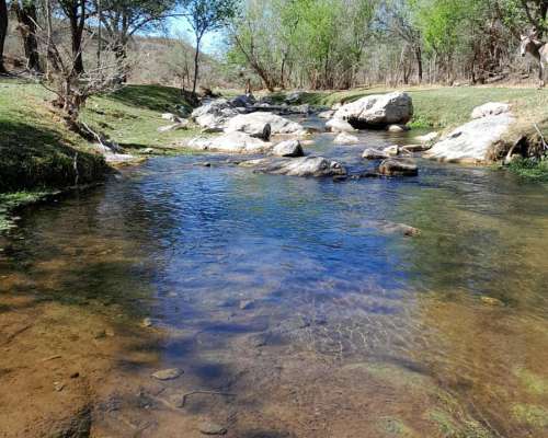 Capilla del Monte. Entre Ruta Nacional y Rio - Lotes