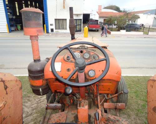 Fiat 780 sin Cabina