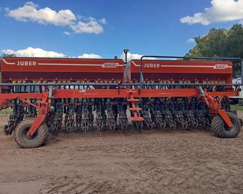Sembradora Juber 8400 de 40 a 21cm