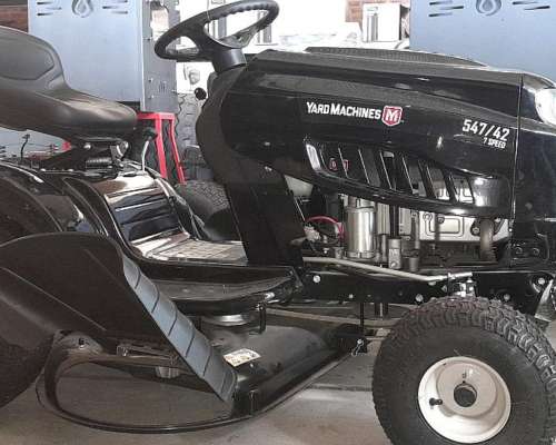 Tractor Corta Césped Yard Machines 19 HP