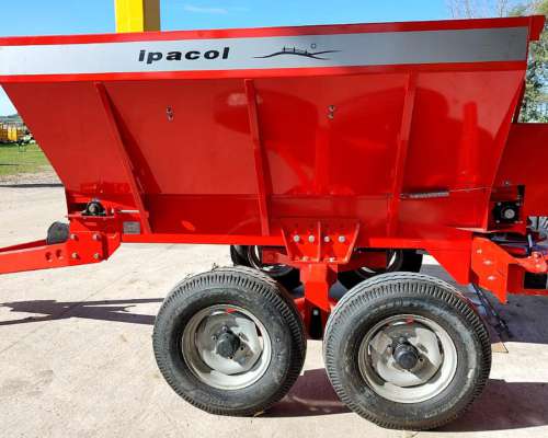 Distribuidor de Abono Orgánico Ipacol DSE 7.500 RS