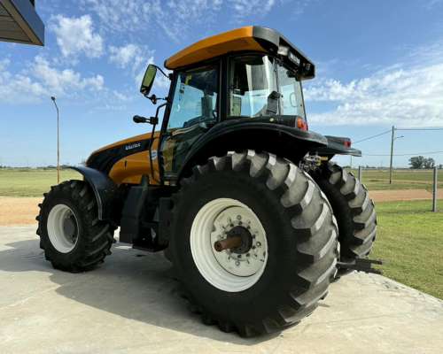 Tractor Valtra BT190 – Potencia y Eficiencia para TU Campo