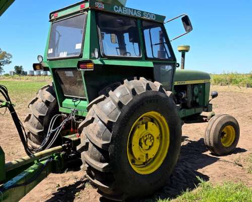 Tractor Jhon Deere 4530 con 120 HP