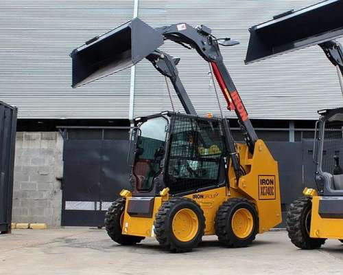 Minicargador Iron Cabina Full con Aire y Calefacción