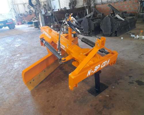 Niveladora Cinalli N3 CD H 2,14 MT Ancho de Trabajo 3 Puntos