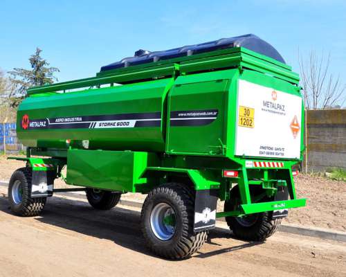 Tanque Combustible de 6000 Litros con Agua y Taller