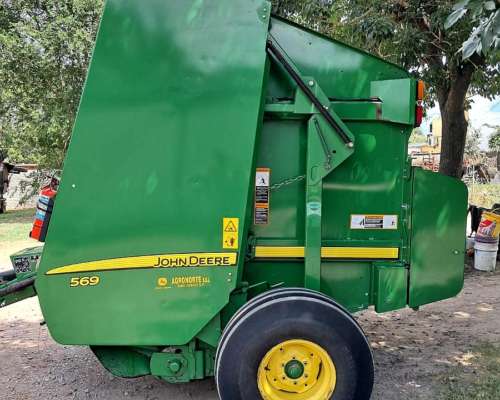 Rotoenfardadora John Deere 569