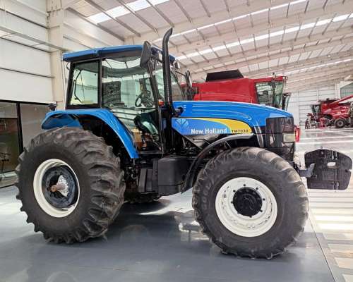 New Holland TM 7030 - año 2013