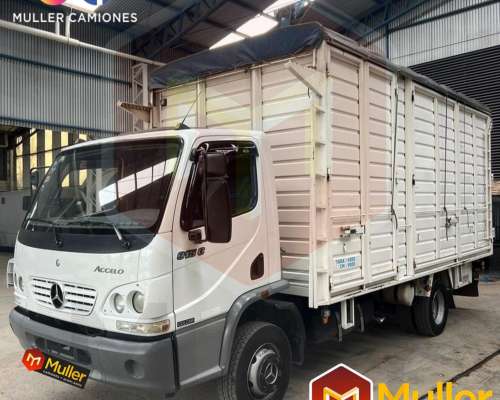 Mercedes Benz Accelo 915c año 2015 con Carroceria