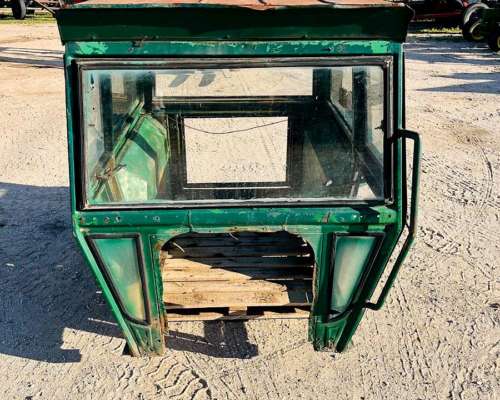 Cabina para Tractor Puerta al Costado.
