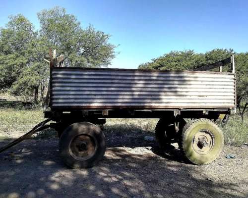 Acoplado Playo 2 Ejes con Barandas