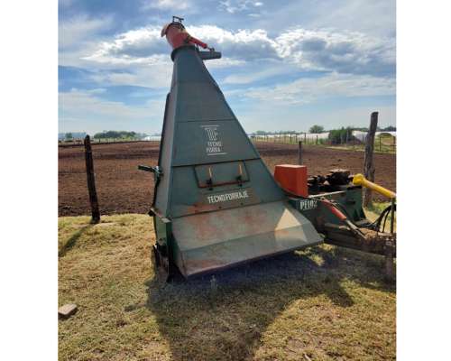 Picadora Tecnoforraje de Arrastre