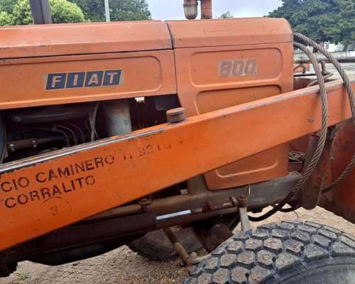 Tractor Fiat 800 Invertido