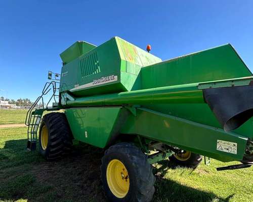 Cosechadora John Deere 1550. Mod 2004