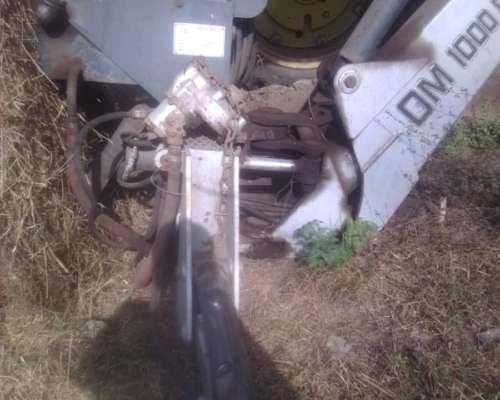 Retroexcavadora OM 1000 R 3 Puntos