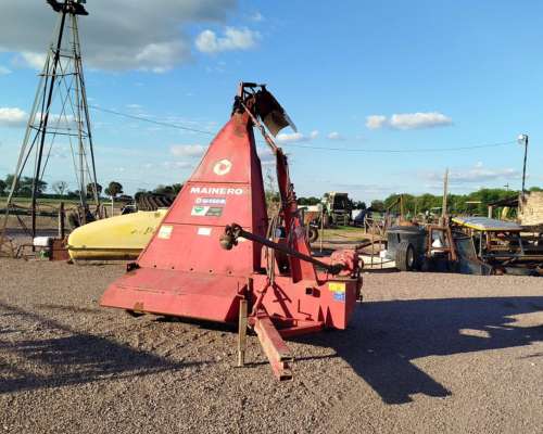 Picadora de Forraje Mainero u 150 B