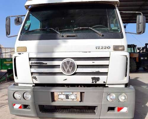Volkswagen 17220 año 2013
